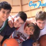 4 jeunes sportifs en stage de basket